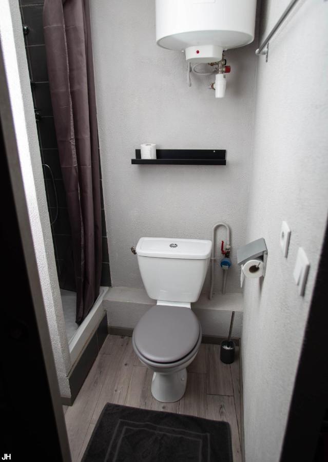 Les4Epices Apartment Serignan Exterior photo